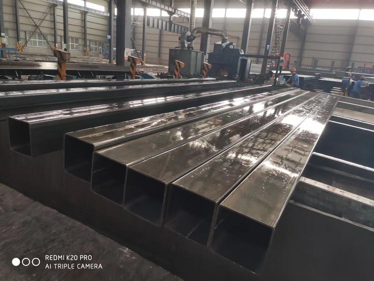 OILED REACTANGULAR HOLLOW SECTION OILED REACTANGULAR HOLLOW SECTION